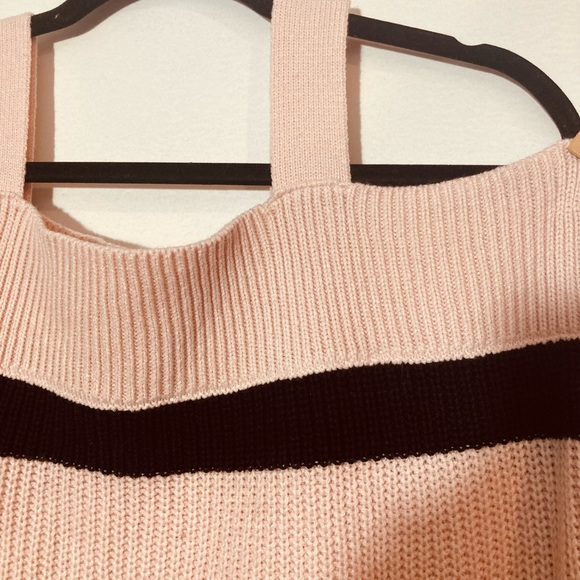 COLD SHOULDER KNITTED SWEATER - Picture 7 of 8